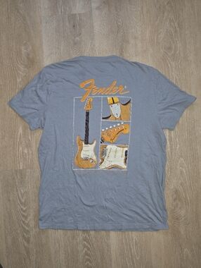 Fender Stratocaster Wrangler Graphic T-Shirt Men’s Large Short Sleeve Guitar